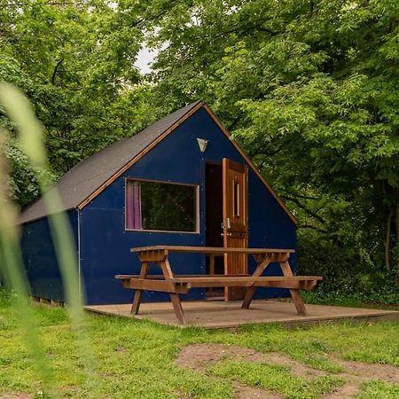 Bell Tent Glamping At Royal Victoria Country Park Саутгемптон Екстер'єр фото