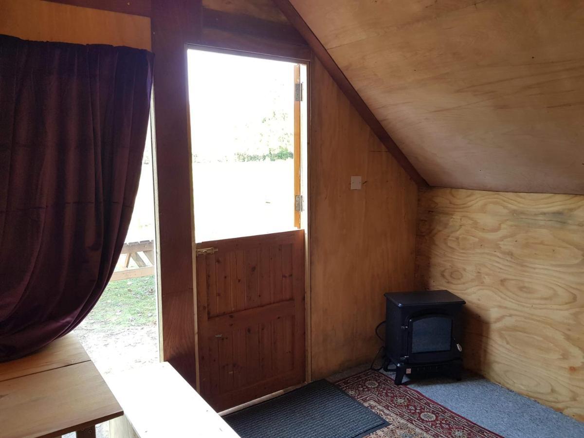 Bell Tent Glamping At Royal Victoria Country Park Саутгемптон Екстер'єр фото