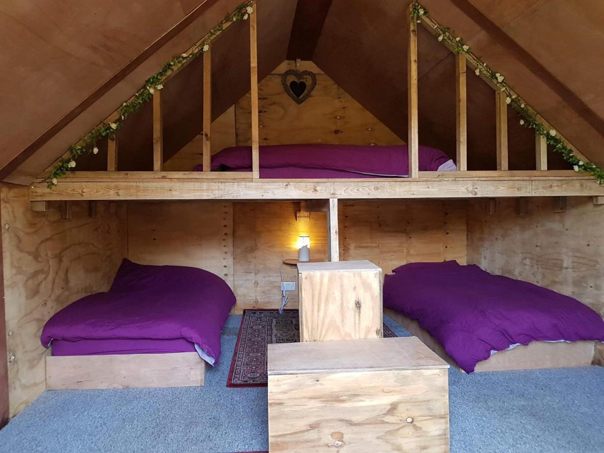 Bell Tent Glamping At Royal Victoria Country Park Саутгемптон Екстер'єр фото